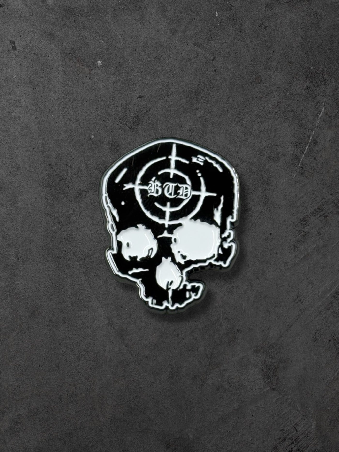 SKULL PIN