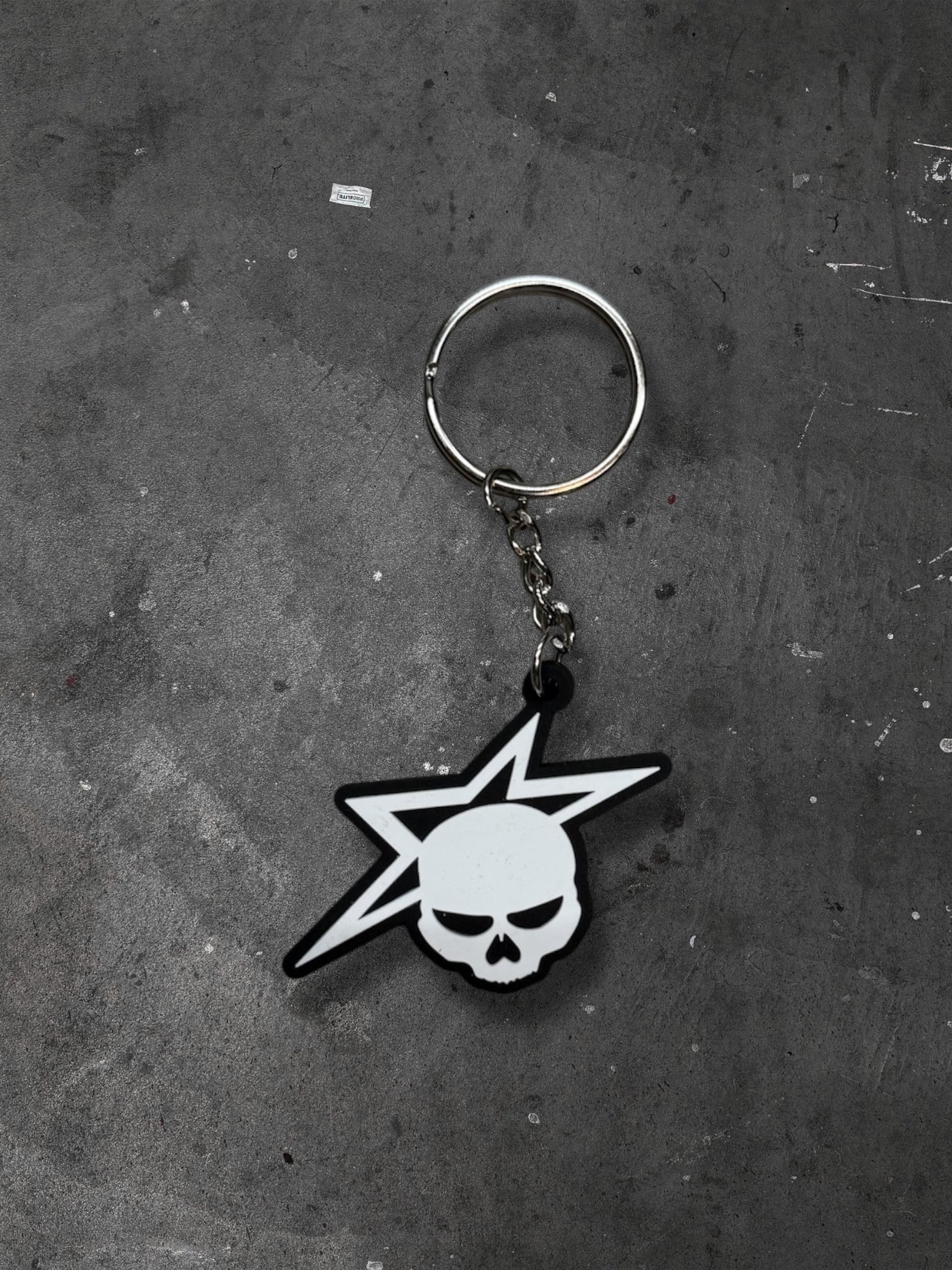 SKULL STAR PVC KEYCHAIN