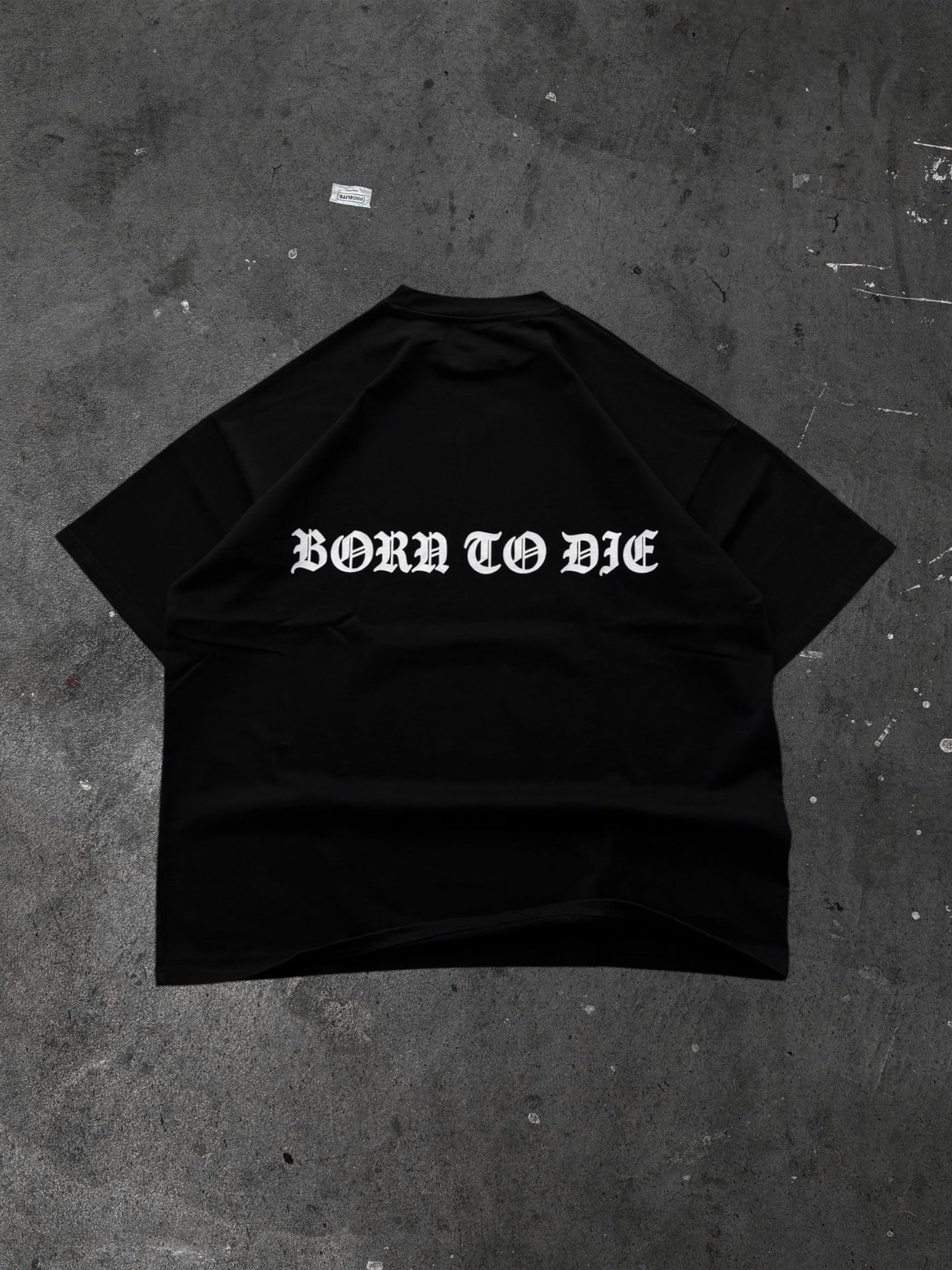 BLACK OLD ENGLISH T-SHIRT